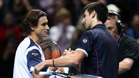 Djokovic bất ngờ gục ngã trước David Ferrer ảnh 1 Djokovic bất ngờ gục ngã trước David Ferrer