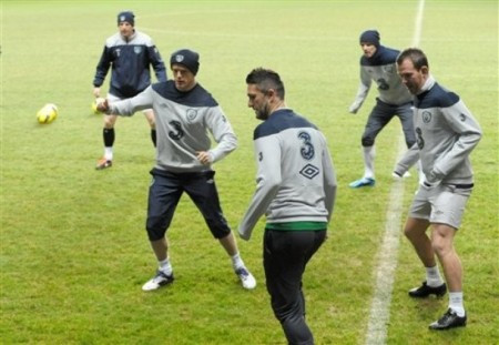  Keane cùng các đồng đội ra sức tập luyện trước trận đánh lớn