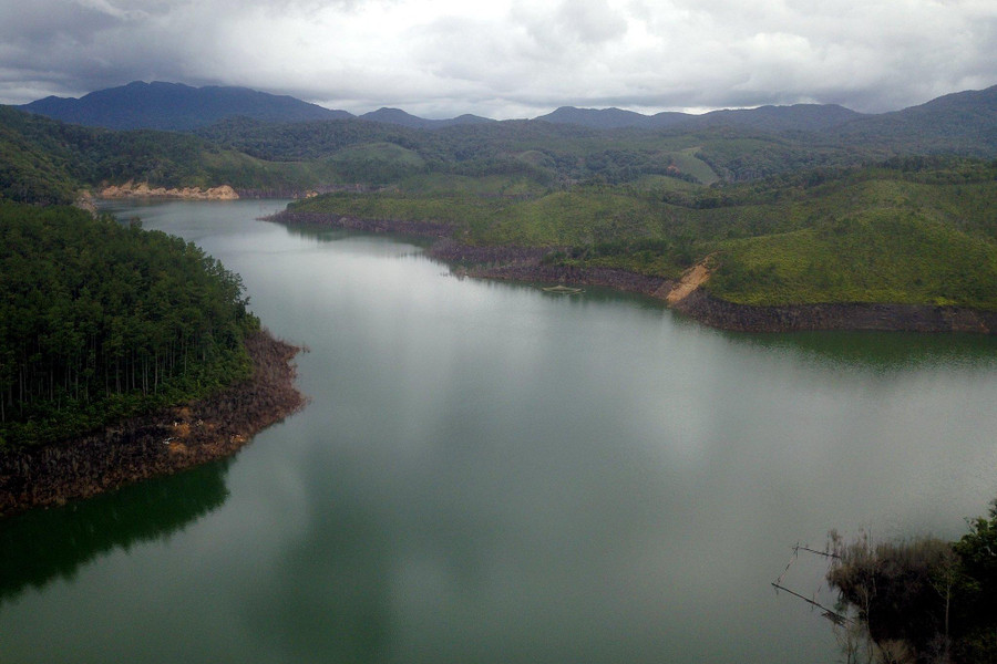 Lòng hồ thuỷ điện Thượng Kon Tum.