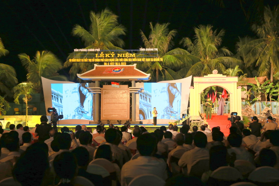 Chương trình nghệ thuật tái hiện thời kỳ đấu tranh thống nhất đất nước. Chương trình nghệ thuật tái hiện thời kỳ đấu tranh thống nhất đất nước.