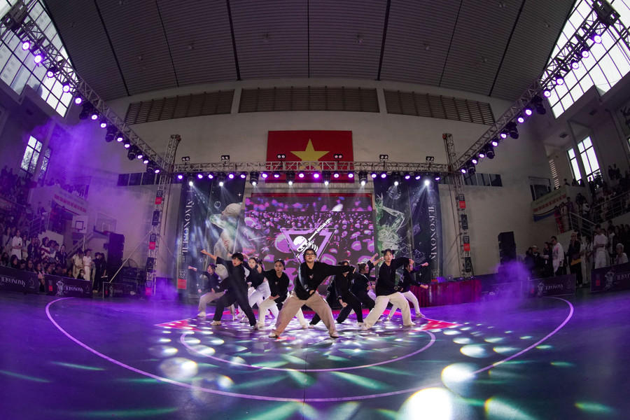 Tình yêu Hiphop được lan tỏa mạnh mẽ trong từng màn trình diễn. Tình yêu Hiphop được lan tỏa mạnh mẽ trong từng màn trình diễn.