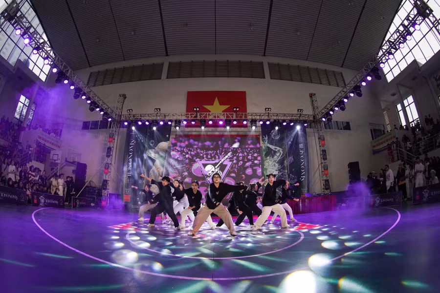 Tình yêu Hiphop được lan tỏa mạnh mẽ trong từng màn trình diễn.