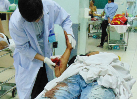 Những câu chuyện đáng nhớ ghi tại phòng cấp cứu - Ảnh 2 Nhung cau chuyen dang nho ghi tai phong cap cuu - Anh 2