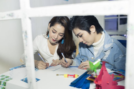 Chi Pu kỷ niệm 1.423 ngày làm bạn với Gil Lê - Ảnh 4 Chi Pu ky niem 1.423 ngay lam ban voi Gil Le - Anh 4