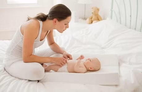 Nhung dieu cha me can luu y khi lua chon do lot cho con - Anh 1