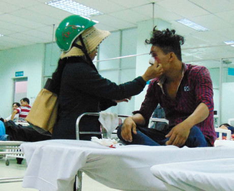 Những câu chuyện đáng nhớ ghi tại phòng cấp cứu - Ảnh 1 Nhung cau chuyen dang nho ghi tai phong cap cuu - Anh 1