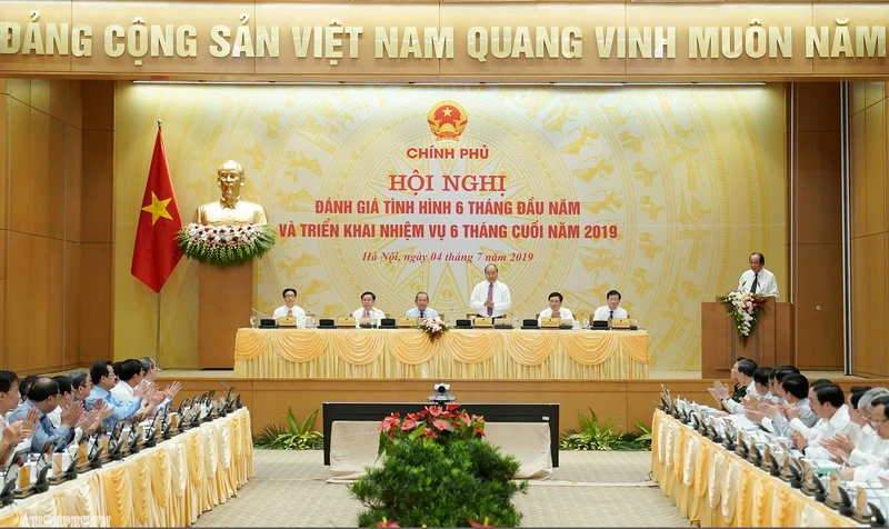 Toàn cảnh phiên họp. Ảnh: VGP 