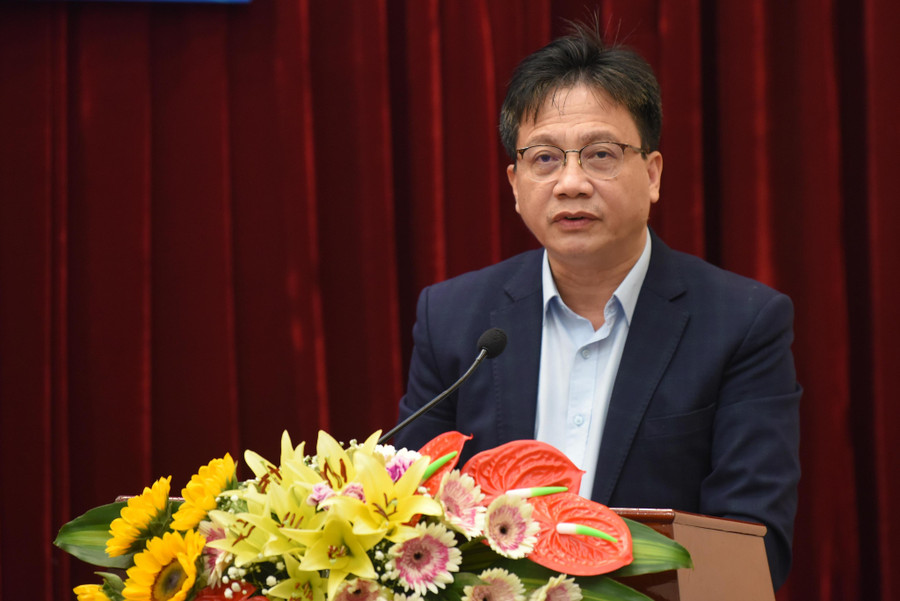 Ông Nguyễn Ngọc Ân, Chủ tịch Công đoàn Giáo dục Việt Nam. Ông Nguyễn Ngọc Ân, Chủ tịch Công đoàn Giáo dục Việt Nam.