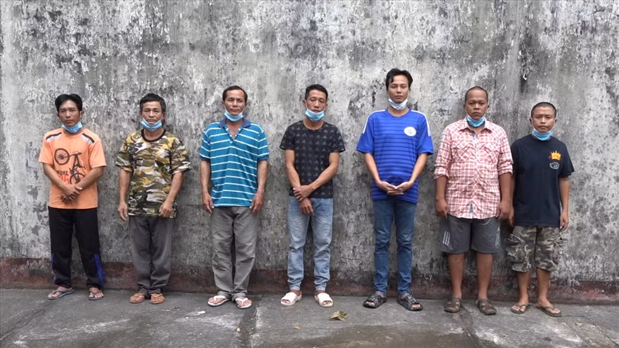 7 bị can bị bắt tạm giam trong 4 vụ án phá rừng bao chiếm đất ở Phú Quốc.