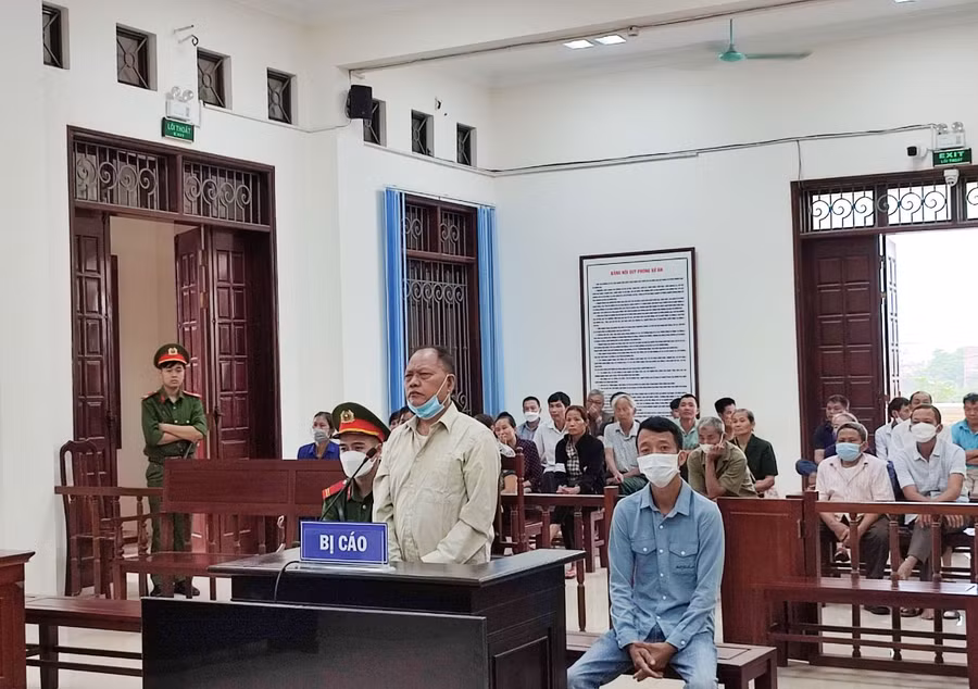 Toàn cảnh phiên tòa xét xử.