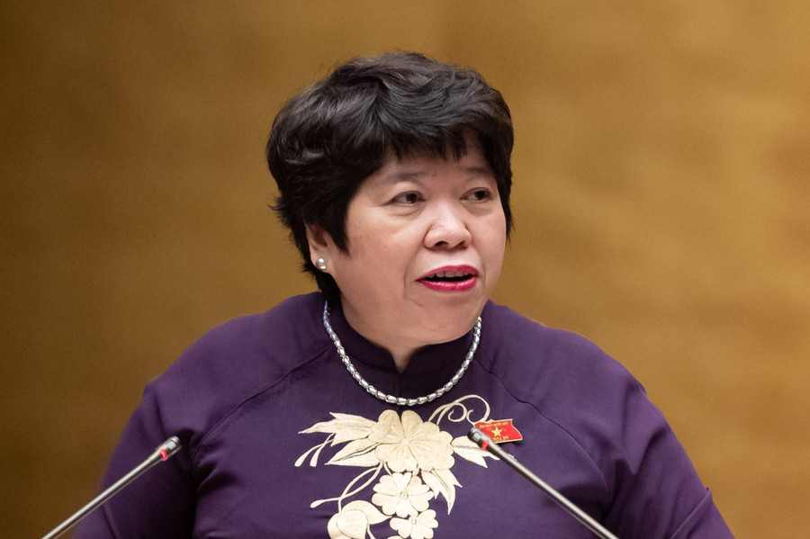 Chủ nhiệm Ủy ban Xã hội của Quốc hội, Phó Trưởng Đoàn giám sát của Quốc hội Nguyễn Thúy Anh trình bày báo cáo của Đoàn giám sát của Quốc hội. Chủ nhiệm Ủy ban Xã hội của Quốc hội, Phó Trưởng Đoàn giám sát của Quốc hội Nguyễn Thúy Anh trình bày báo cáo của Đoàn giám sát của Quốc hội.