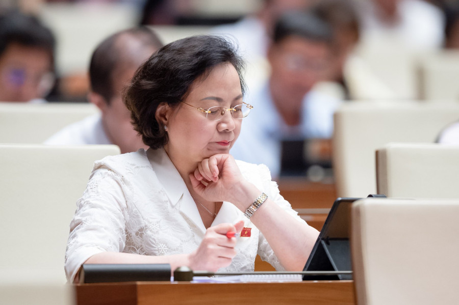 Bộ trưởng Bộ Nội vụ Phạm Thị Thanh Trà. Bộ trưởng Bộ Nội vụ Phạm Thị Thanh Trà.