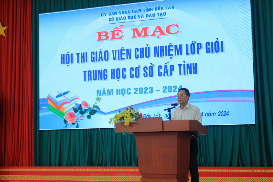 TS Đỗ Tường Hiệp - Phó Giám đốc Sở GD&amp;ĐT, Trưởng Ban tổ chức Hội thi phát biểu bế mạc. (Ảnh: TT)