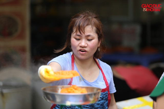 Kể cả xôi để thờ cũng được làm đẹp mắt...