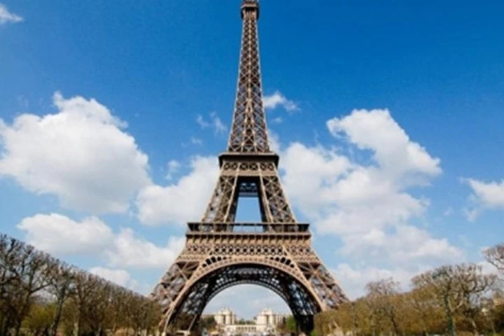 Pháp quyết định mặc "áo giáp" cho tháp Eiffel