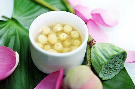 Hiểu đúng về việc dùng hạt sen chữa mất ngủ - Ảnh 1 Hieu dung ve viec dung hat sen chua mat ngu - Anh 1