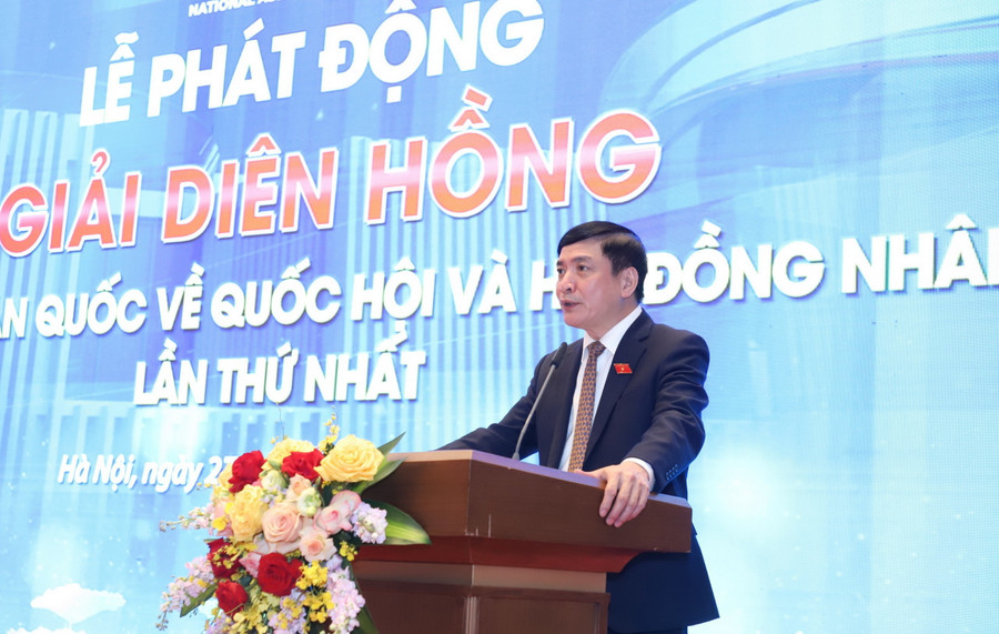 Tổng Thư ký, Chủ nhiệm Văn phòng Quốc hội Bùi Văn Cường thông qua Thể lệ Giải. Tổng Thư ký, Chủ nhiệm Văn phòng Quốc hội Bùi Văn Cường thông qua Thể lệ Giải.