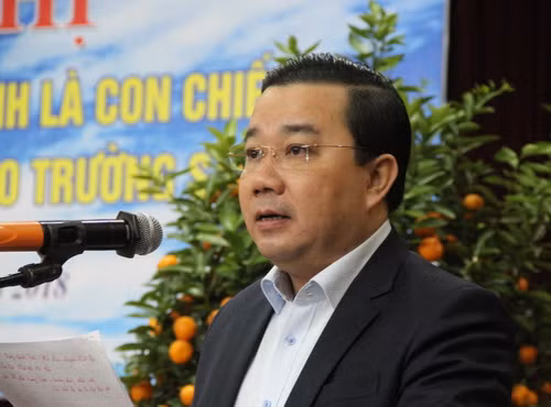 Giám đốc Sở GD&ĐT Hà Nội Chử Xuân Dũng phát biểu tại hội nghị