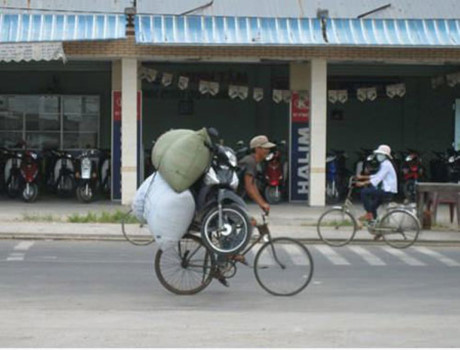 Cười ngất với những kiểu giao thông hài hước nhất quả đất - Ảnh 1 Cuoi ngat voi nhung kieu giao thong hai huoc nhat qua dat - Anh 1