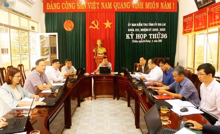 Kỳ họp thứ 36 liên quan tới việc xử lý sai phạm xảy ra tại Ủy ban MTTQ Việt Nam tỉnh Gia Lai (Ảnh: Đăng Vũ)