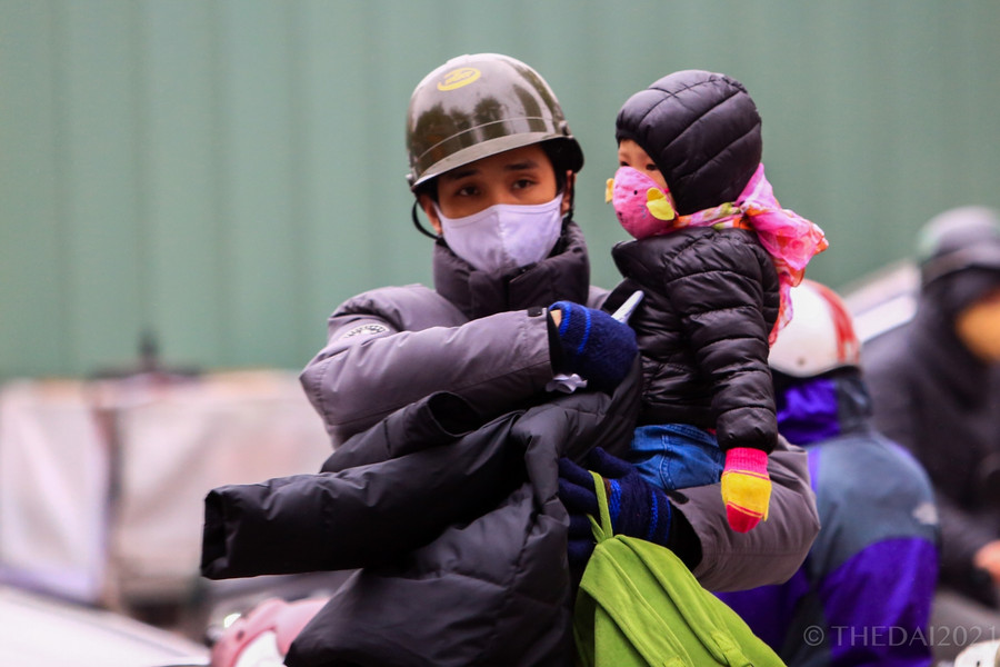 Khăn, khẩu trang, găng tay được chuẩn bị đầy đủ.