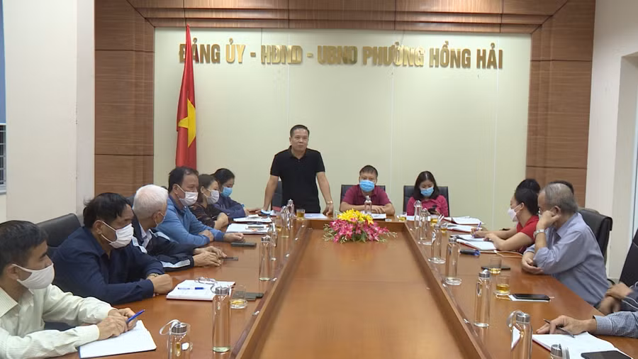 Tạm đình chỉ 3 Chủ tịch UBND phường thiếu trách nhiệm chống dịch