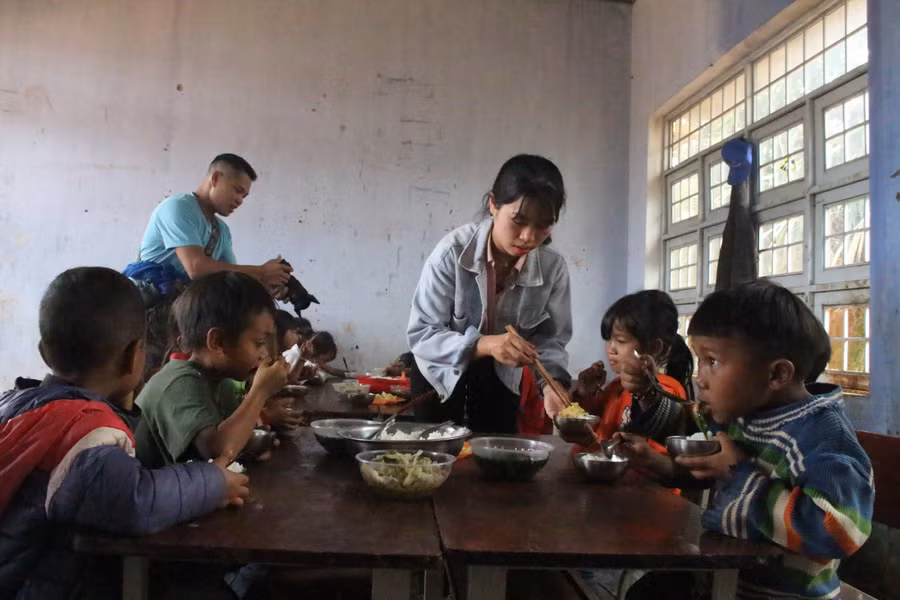 Cô Nguyễn Dương Qúi – giáo viên trường Tiểu học Đăk Hà.