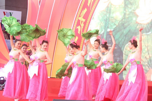 Văn nghệ chào mừng Văn nghệ chào mừng