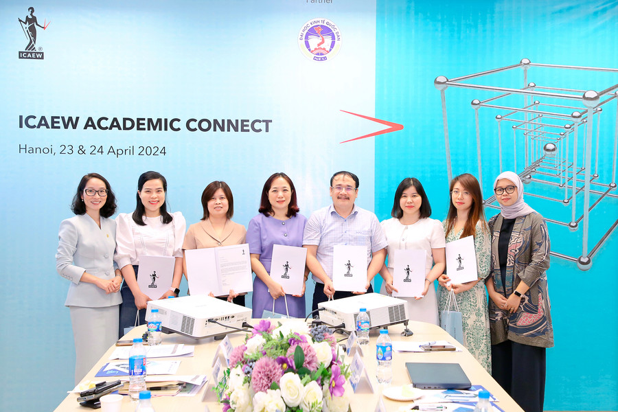 Các diễn giả tham gia chương trình ICAEW Academic Connect 2024. Các diễn giả tham gia chương trình ICAEW Academic Connect 2024.