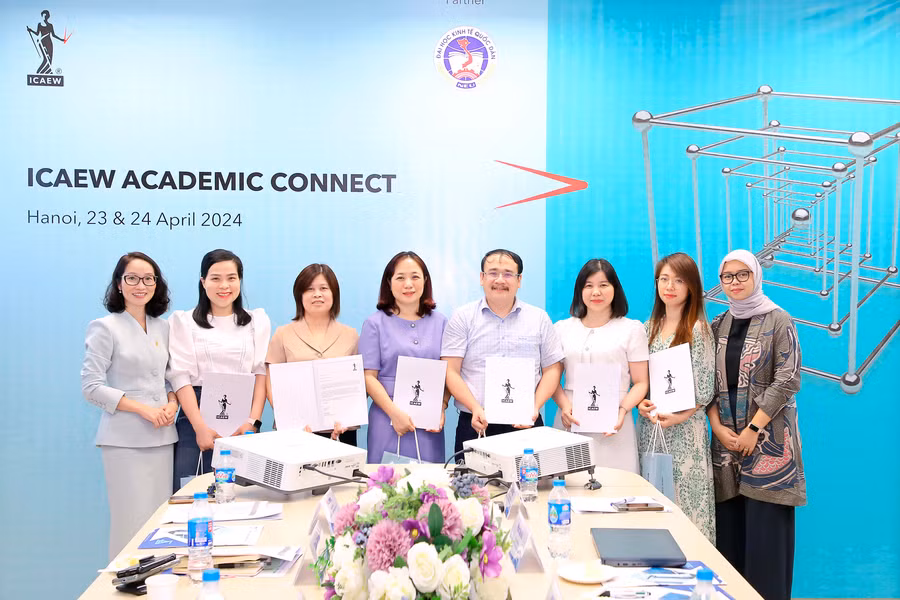 Các diễn giả tham gia chương trình ICAEW Academic Connect 2024.