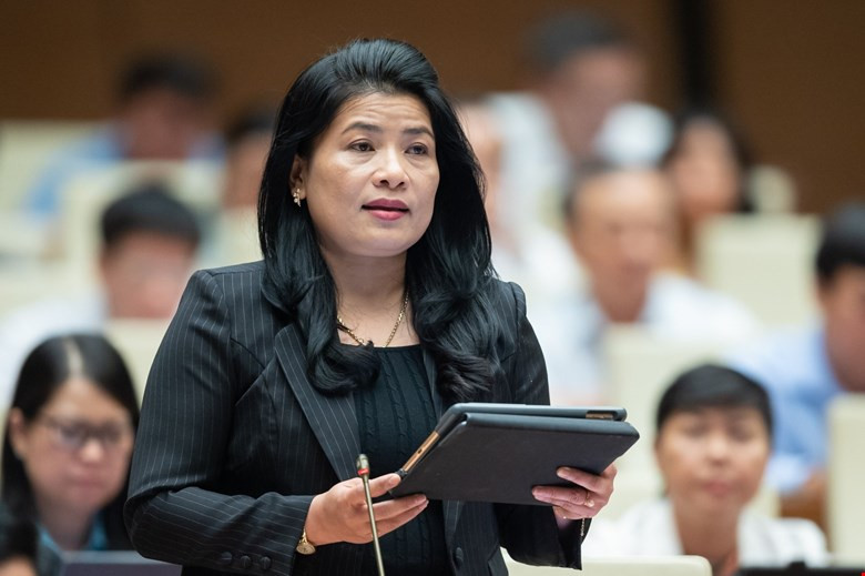 Đại biểu Đàng Thị Mỹ Hương (Đoàn ĐBQH tỉnh Ninh Thuận). Đại biểu Đàng Thị Mỹ Hương (Đoàn ĐBQH tỉnh Ninh Thuận).