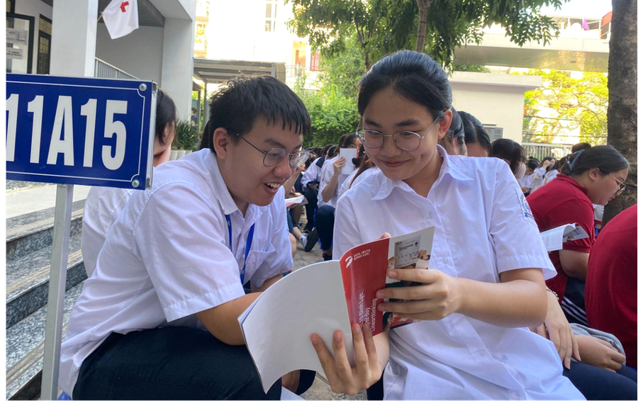 Các bạn học sinh rất hứng thú với phương pháp Linearthinking. Các bạn học sinh rất hứng thú với phương pháp Linearthinking.