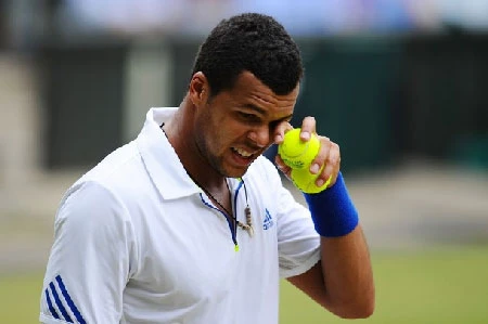 Đánh bại Tsonga, Novak Djokovic vào chung kết Wimbledon