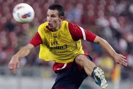 Robin van Persie từ chối gia nhập Real