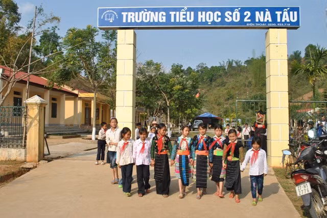 Chung tay phát triển giáo dục Điện Biên ảnh 2