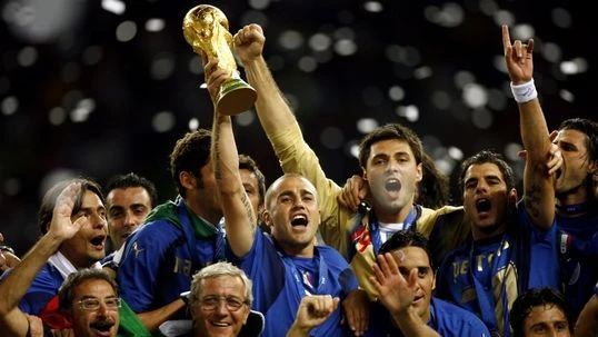 Fabio Cannavaro tuyên bố giã từ sự nghiệp sân cỏ