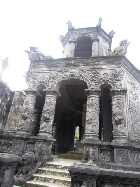 Thăm lăng Khải Định ảnh 2