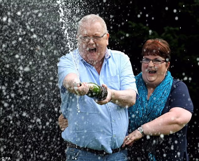 Gặp đôi vợ chồng trúng giải thưởng lớn nhất châu Âu