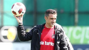 HLV Tayfur Havutcu là cái tên mới nhất trong đường dây bán độ bị phanh phui HLV Tayfur Havutcu là cái tên mới nhất trong đường dây bán độ bị phanh phui