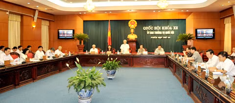 Khai mạc phiên họp thứ 42 của UBTV Quốc hội