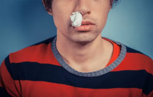 Ngăn ngừa chứng chảy máu cam trong mùa đông