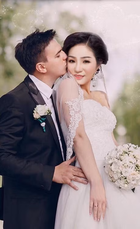 Sao Viet lua gi ngay Ca thang Tu nam nay? - Anh 1