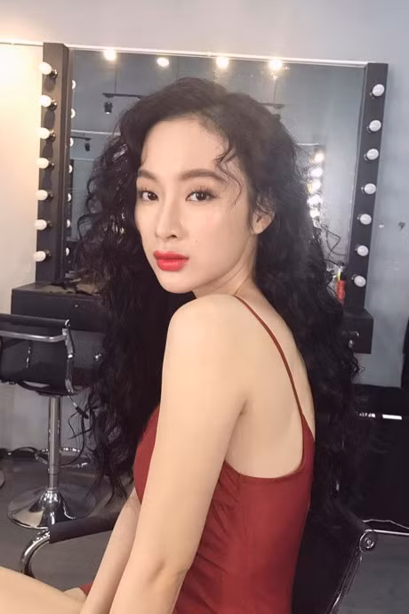 Nhung lan thay doi kieu toc an tuong cua sao Viet - Anh 2