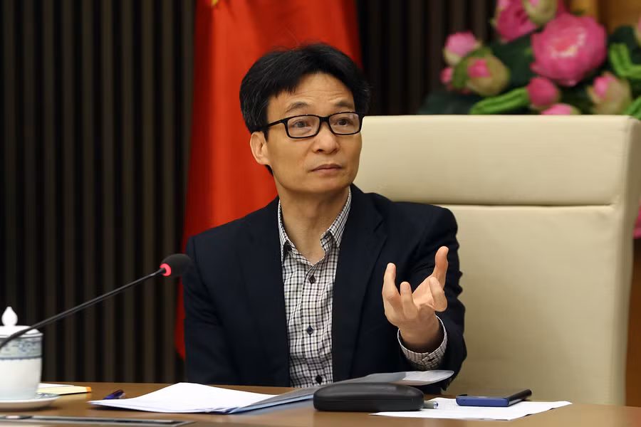 Phó Thủ tướng Vũ Đức Đam chủ trì cuộc giao ban khối giáo dục, đào tạo chiều 28/2. Ảnh: VGP/Đình Nam