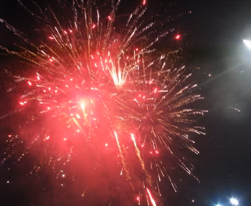 Kon Tum: Bắn pháo hoa 5 điểm trong thời khắc giao thừa