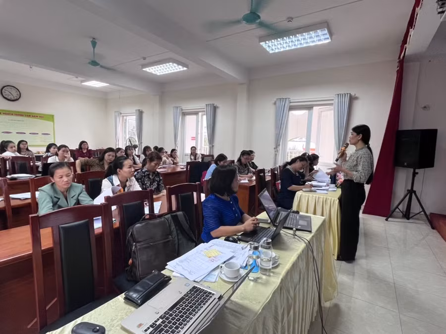 Thực hiện tập huấn đầy đủ cho các cán bộ và giáo viên tham gia chương trình thử nghiệm.