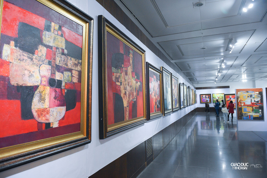 Triển lãm mỹ thuật đương đại quốc tế Việt Hàn có tên gọi “Hội tụ tinh hoa Mỹ thuật Việt – Hàn 2022” là cơ hội rất quý để các họa sĩ, người yêu mỹ thuật hai nước gặp gỡ, trao đổi, phát triển hợp tác hướng tới một thế giới hoà bình, hợp tác và phát triển thịnh vượng. Triển lãm mỹ thuật đương đại quốc tế Việt Hàn có tên gọi “Hội tụ tinh hoa Mỹ thuật Việt – Hàn 2022” là cơ hội rất quý để các họa sĩ, người yêu mỹ thuật hai nước gặp gỡ, trao đổi, phát triển hợp tác hướng tới một thế giới hoà bình, hợp tác và phát triển thịnh vượng.