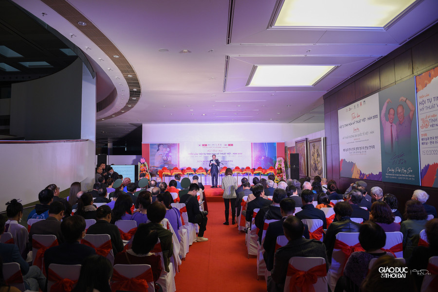 Toàn cảnh lễ khai mạc. Toàn cảnh lễ khai mạc.