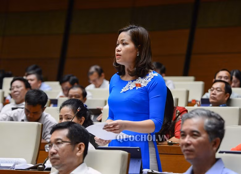 Đại biểu Nguyễn Thị Phúc. Đại biểu Nguyễn Thị Phúc.