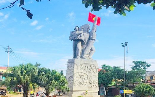Tượng đài chiến thắng Khe Sanh. Tượng đài chiến thắng Khe Sanh.